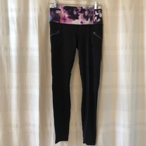 lululemon Leggings with Printed Waist & Pockets